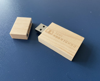 USB Stick SOS Kinderdorf 1